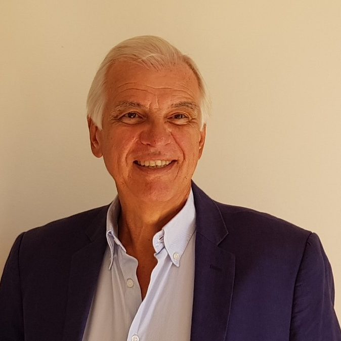 Gérald Langlois dispose d'un Master en P.N.L (Programmation Neuro-Linguistique), Formé en Analyse Transactionnelle, Diplômé de Formation Certifiante en Coaching, Membre de l’ International Coach Federation ( I.C.F. )